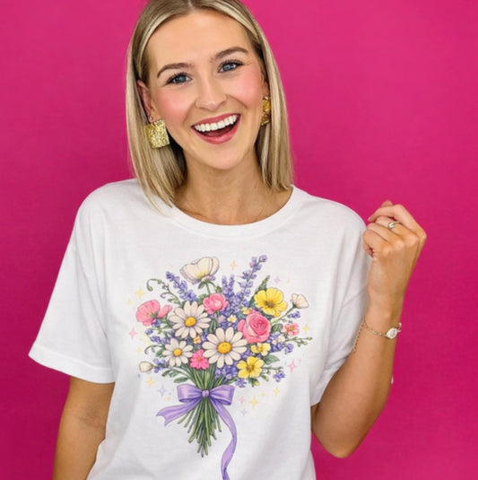 Floral Bouquet Graphic Tee – Vintage Wildflower Shirt, Feminine Spring T-Shirt, Cute Aesthetic Flower Tee, Soft Comfort Colors Style